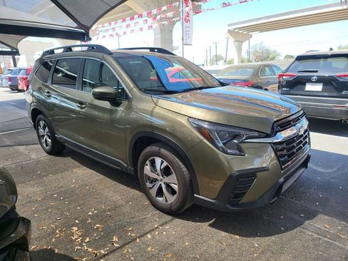Used 2025 Subaru Ascent Premium AWD/4WD image 15