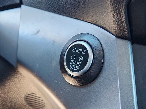 Used 2019 Ford Escape SEL image 19