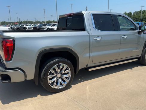 Used 2026 GMC Sierra 1500 Denali AWD/4WD image 8