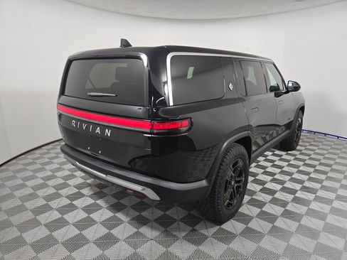 Used 2025 Rivian R1S Adventure AWD/4WD image 5