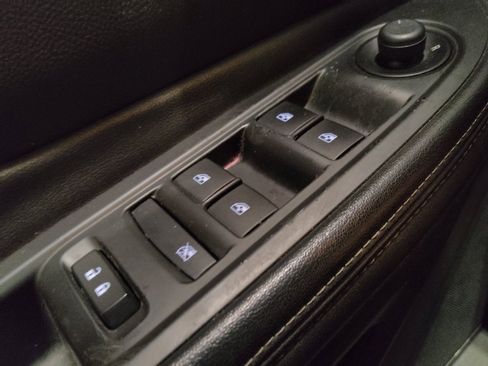 Used 2019 Buick Encore Preferred image 27