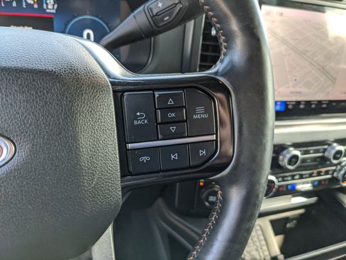 Used 2024 Ford F250 Platinum image 35