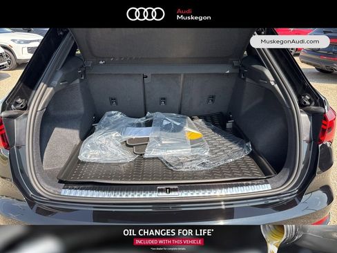 New 2025 Audi Q3 2.0T Premium image 27