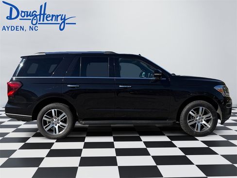 Used 2024 Ford Expedition Limited image 6