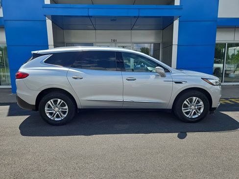 Certified 2020 Buick Enclave Essence w/ Sound and Sites Package FWD image 16