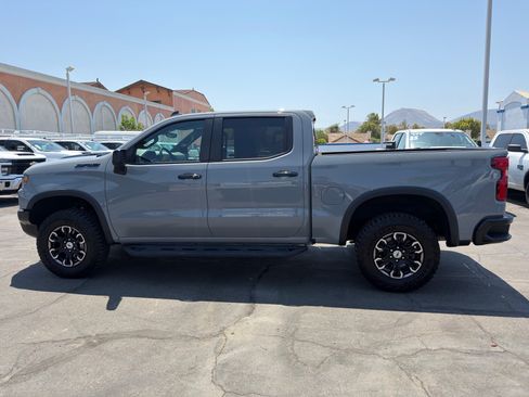 Used 2024 Chevrolet Silverado 1500 ZR2 w/ Technology Package AWD/4WD image 5