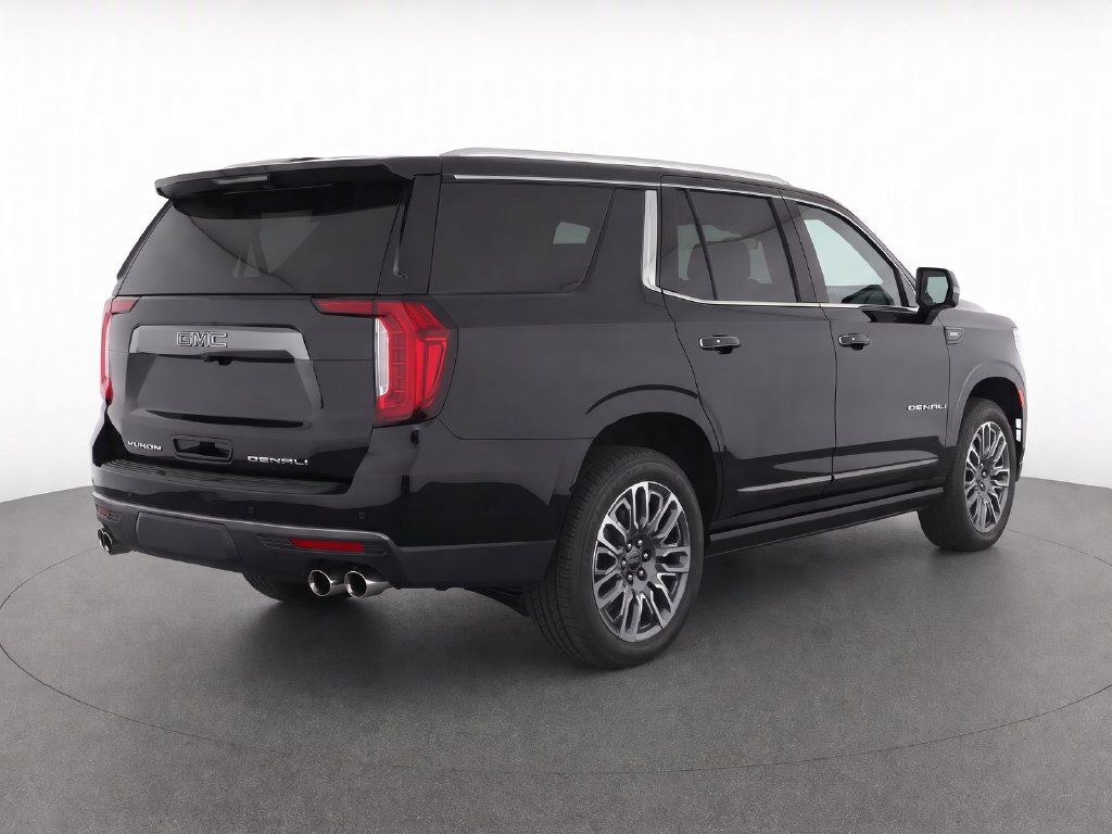 Used 2023 GMC Yukon Denali Ultimate AWD/4WD image 6