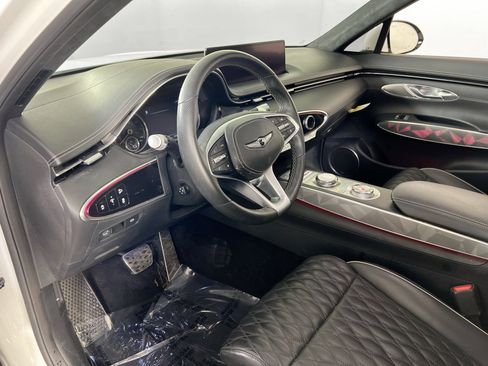 Used 2023 Genesis GV70 3.5T Sport w/ Sport Advanced Package image 9