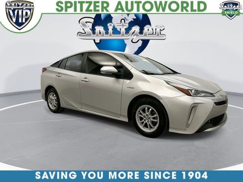 Used 2022 Toyota Prius LE AWD/4WD image 3