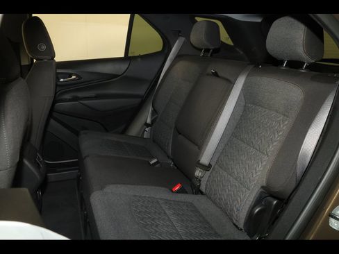 Used 2023 Chevrolet Equinox LT FWD image 28