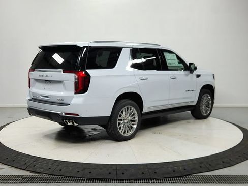 New 2026 GMC Yukon Denali w/ Sun & Power Step Package AWD/4WD image 8