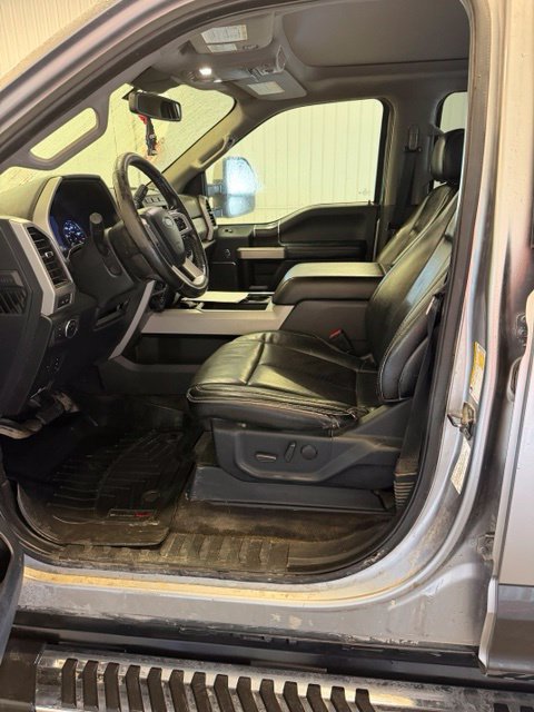 Used 2020 Ford F350 Lariat w/ Lariat Ultimate Package AWD/4WD image 10