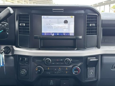 New 2026 Ford F250 XL w/ XL Chrome Package RWD image 10
