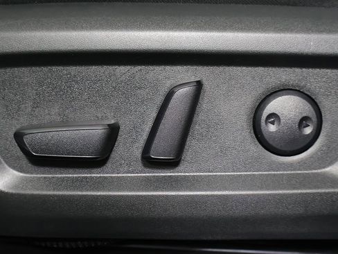 Used 2022 Nissan Rogue SV AWD/4WD image 26