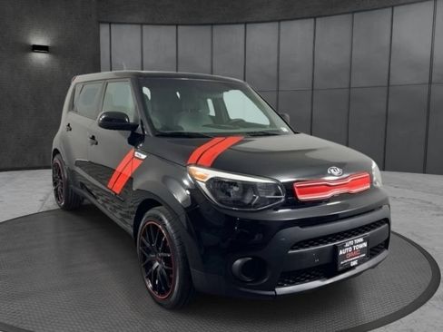 Used 2017 Kia Soul FWD image 5