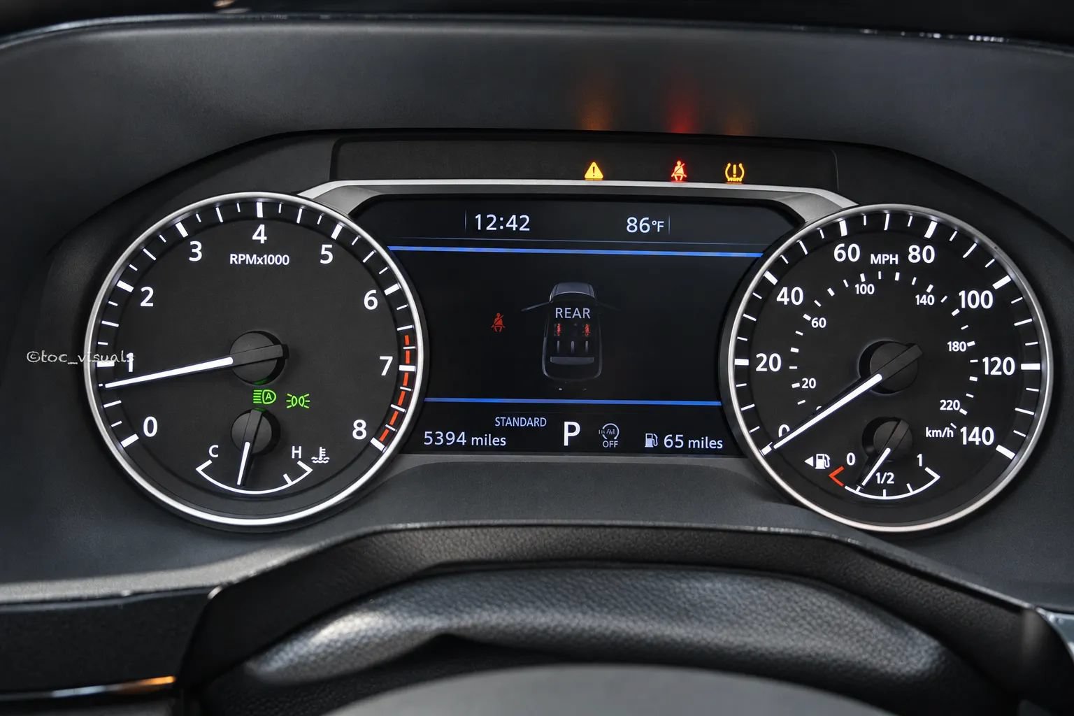 Used 2025 Nissan Pathfinder SL w/ SL Premium Package FWD image 3
