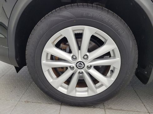 Used 2019 Nissan Rogue Sport SV AWD/4WD image 31