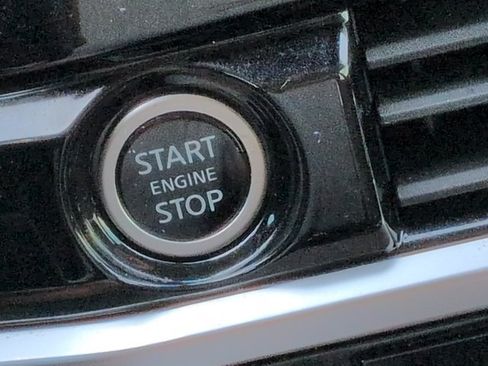 Used 2023 Nissan Pathfinder Platinum AWD/4WD image 32