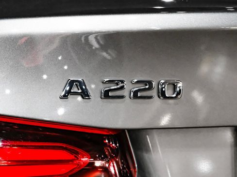 Used 2019 Mercedes-Benz A 220 w/ Driver Assistance Package image 60