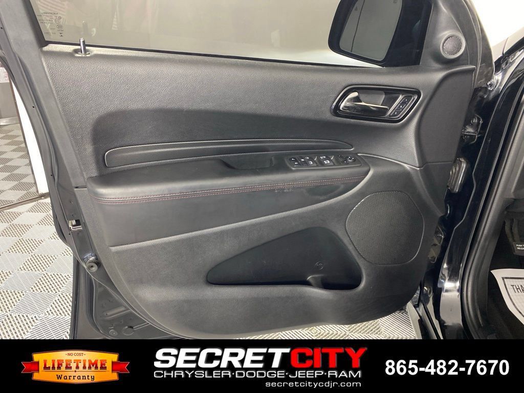 Used 2022 Dodge Durango R/T w/ Blacktop Package AWD/4WD image 12