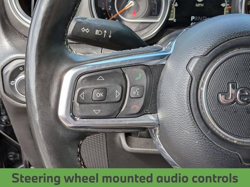 Used 2022 Jeep Wrangler Unlimited Sahara w/ LED Lighting Group AWD/4WD image 20
