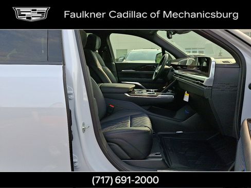 New 2026 Cadillac Escalade IQ Sport 1 w/ LPO, ONYX Package image 18