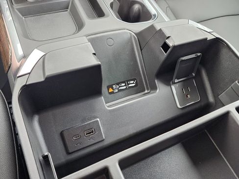 New 2026 GMC Sierra 1500 Elevation w/ Elevation Premium Package image 32