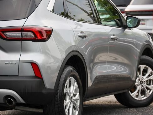 Certified 2023 Ford Escape Active AWD/4WD image 19