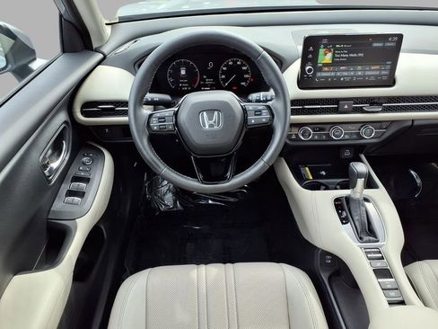 Used 2024 Honda HR-V EX-L image 4