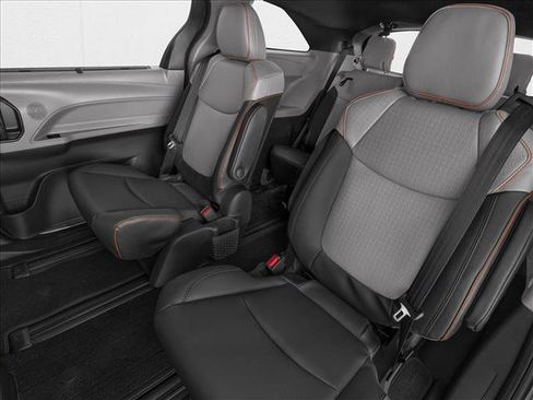 New 2026 Toyota Sienna XSE image 9