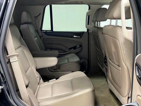 Used 2016 GMC Yukon SLT w/ Open Road Package AWD/4WD image 39