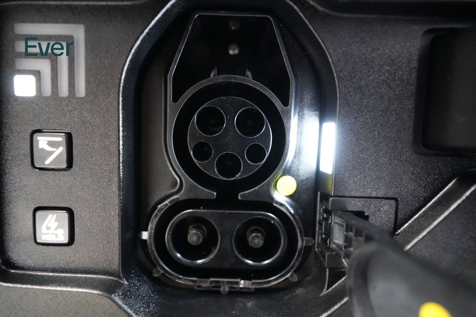 Used 2024 Kia EV9 Land AWD/4WD image 10