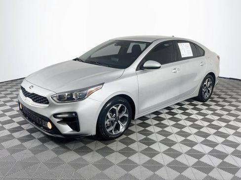 Used 2021 Kia Forte LXS FWD image 4