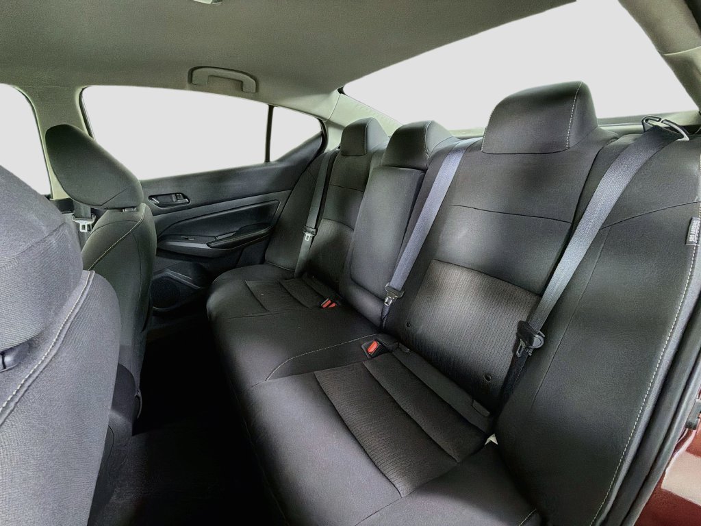 Used 2025 Nissan Altima 2.5 SV FWD image 24