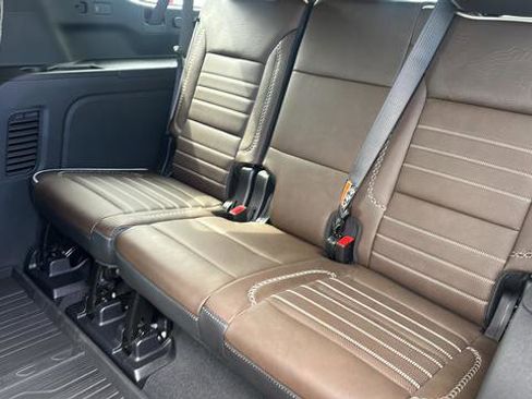 New 2026 GMC Yukon XL Denali Ultimate w/ LPO, Illumination Package image 19
