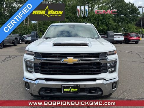 Used 2025 Chevrolet Silverado 2500 LT w/ Convenience Package AWD/4WD image 5