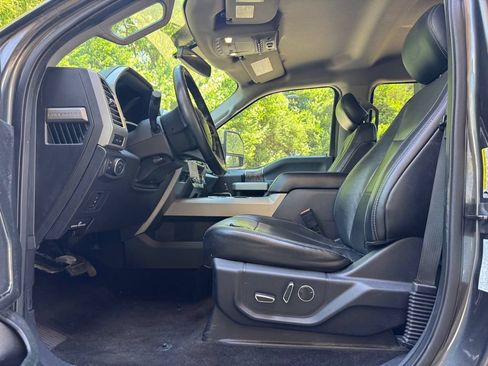 Used 2017 Ford F250 Lariat w/ Chrome Package AWD/4WD image 12