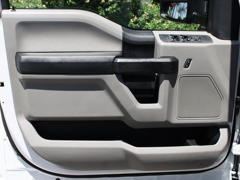 Used 2019 Ford F350 XL w/ Power Equipment Group image 15