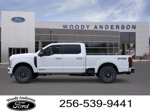New 2025 Ford F250 Platinum w/ FX4 Off-Road Package AWD/4WD image 3