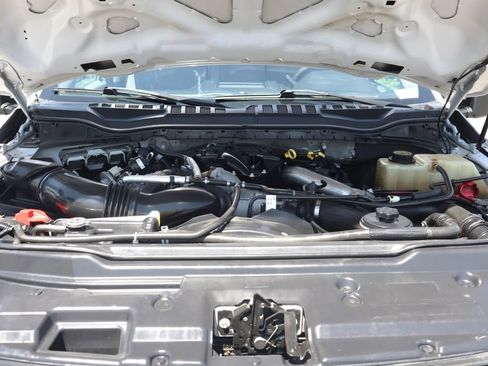 Used 2019 Ford F350 XLT AWD/4WD image 11