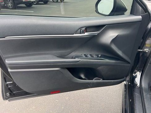 Used 2020 Toyota Camry SE image 24