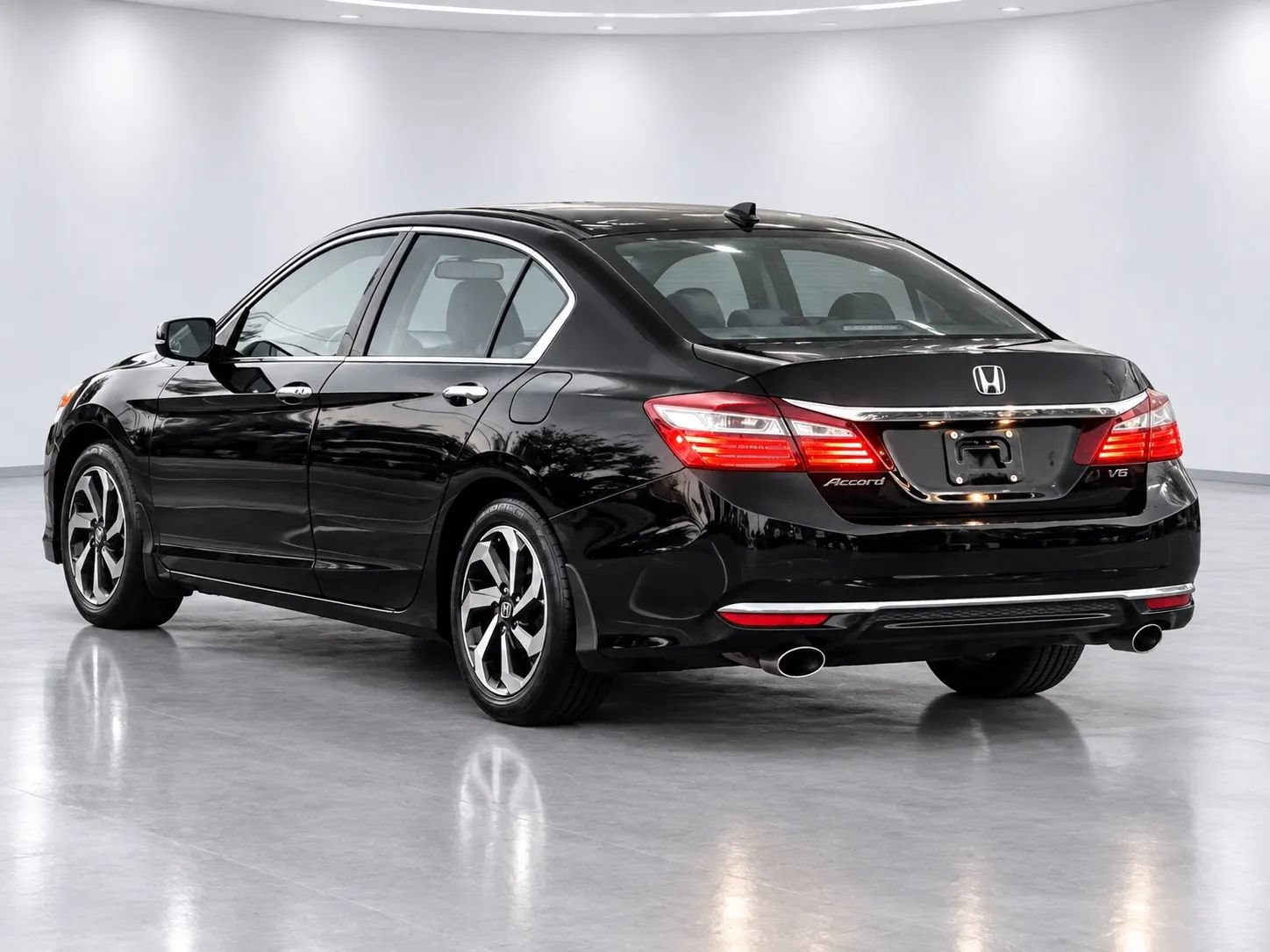Used 2017 Honda Accord EX-L image 4