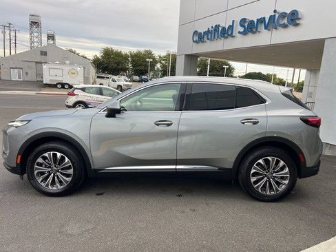 Certified 2025 Buick Envision Preferred image 8