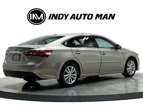 Used 2015 Toyota Avalon XLE Premium FWD image 4