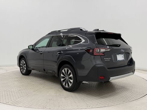 Used 2024 Subaru Outback Touring XT AWD/4WD image 3