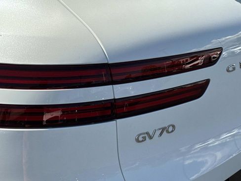 New 2026 Genesis GV70 3.5T Sport Prestige image 16