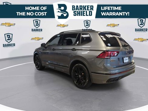 Used 2022 Volkswagen Tiguan SE R-Line AWD/4WD image 6