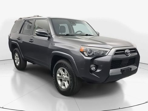 Used 2022 Toyota 4Runner SR5 Premium w/ Moonroof Package image 2