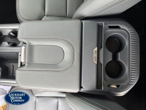 New 2025 Ford Expedition Active image 25