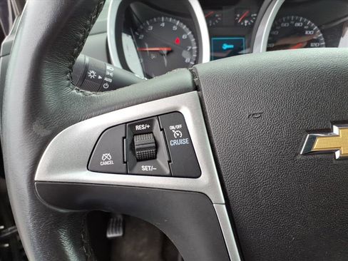 Used 2017 Chevrolet Equinox LT w/ Convenience Package image 14